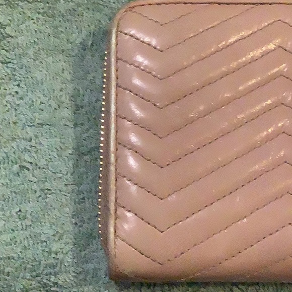 AUTHENTIC MIU MIU RIBBON ROUND ZIP QUILTED WALLET- Blush Pink/Taupe Color - Picture 6 of 12